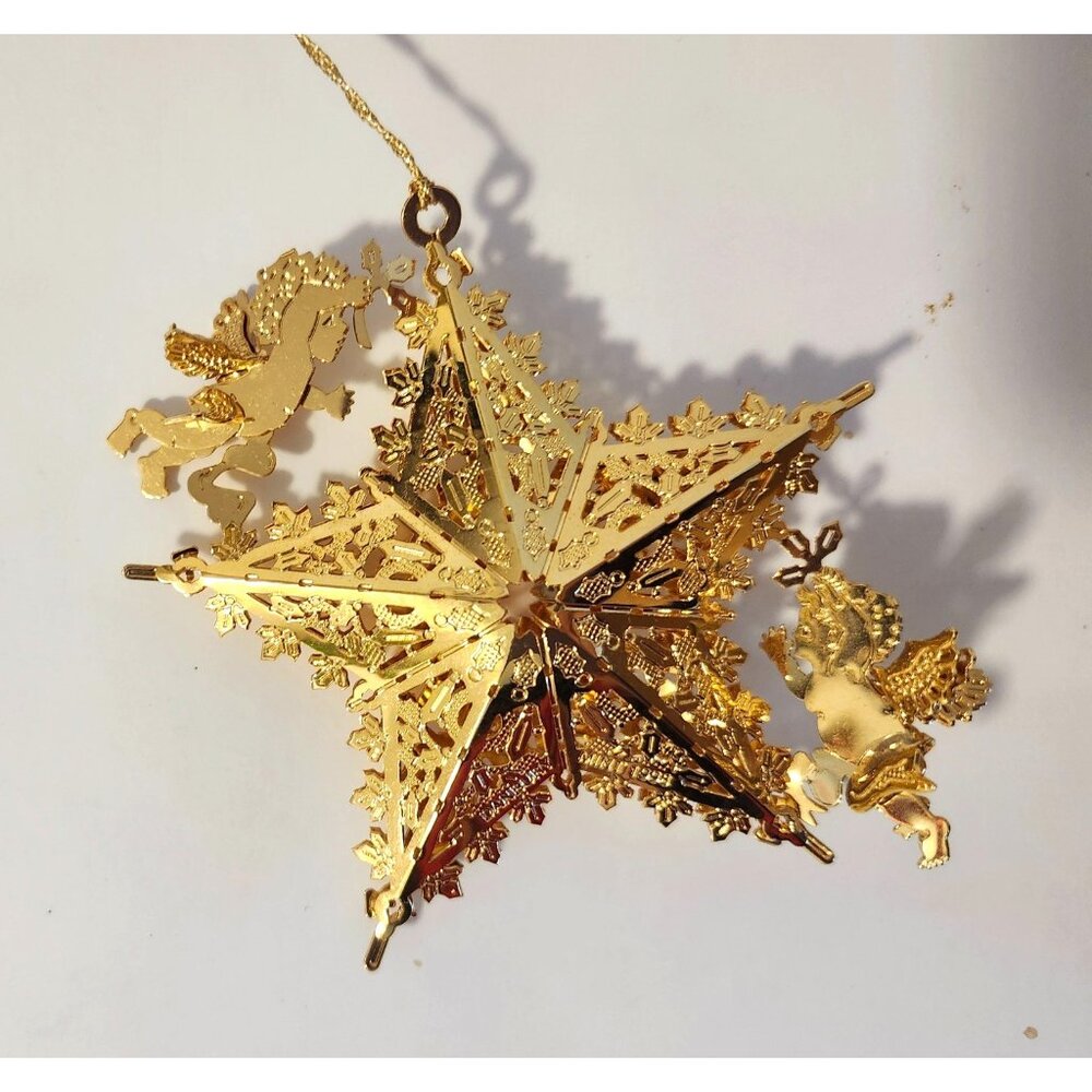 The Danbury Mint Cherubs Star 3D Filigree Gold Plated Ornament 1998